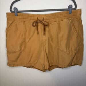 Maurices 20W Plus Gold Shorts w/ Drawstring Waist & Pockets – Gently Worn